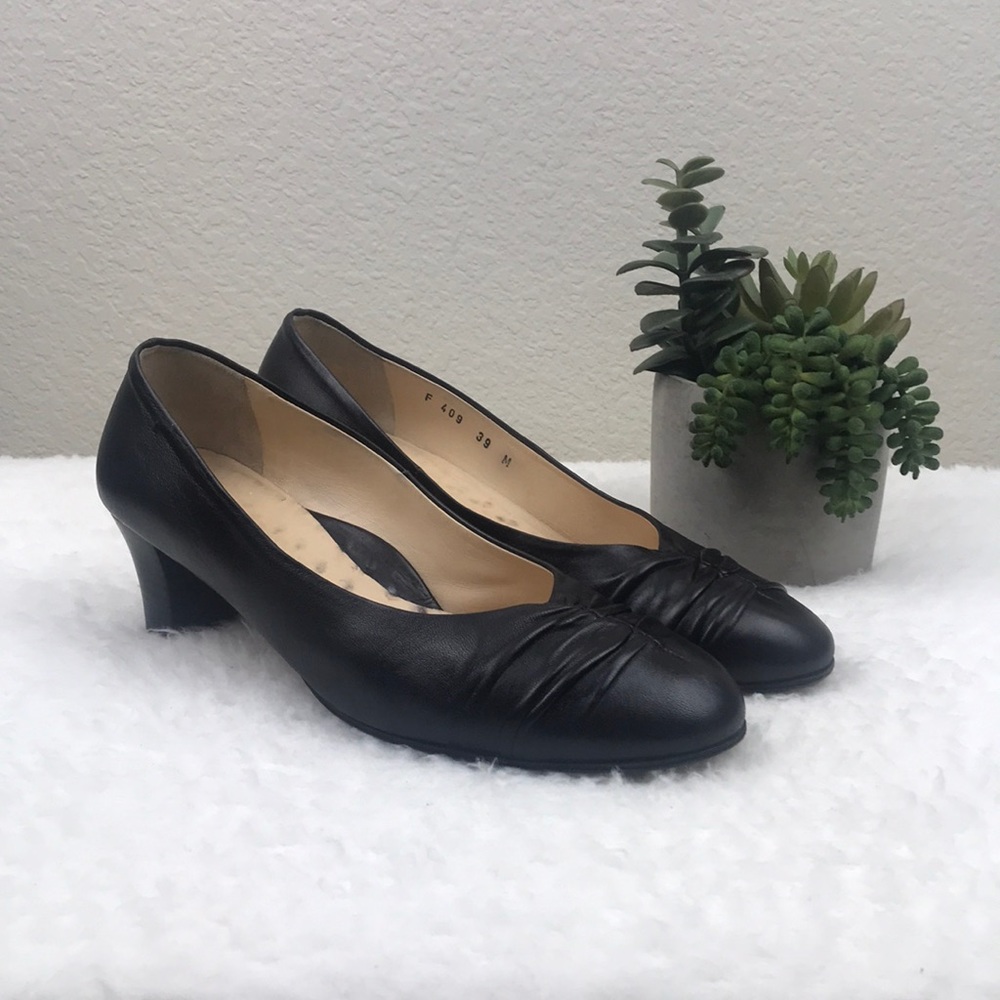 Taryn Rose Brown Leather Pumps sz39 -9